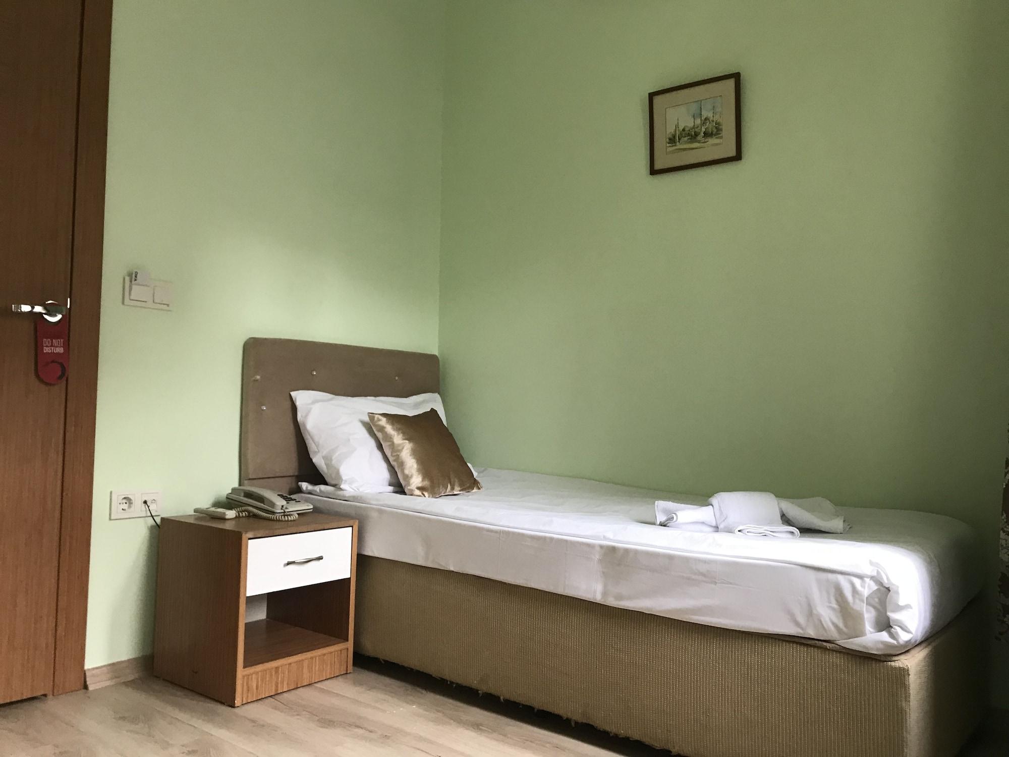 Historial Hotel Istanbul Bagian luar foto
