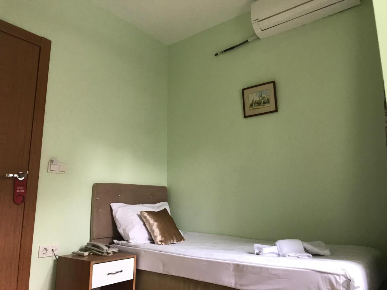 Historial Hotel Istanbul Bagian luar foto