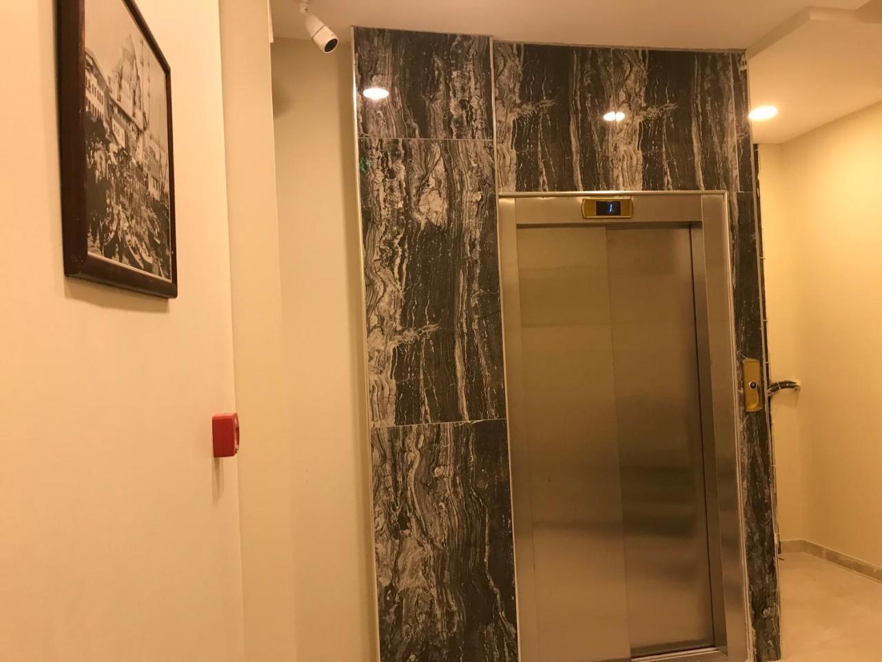 Historial Hotel Istanbul Bagian luar foto