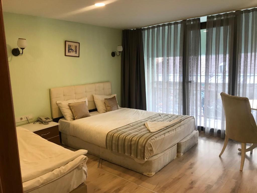 Historial Hotel Istanbul Bagian luar foto